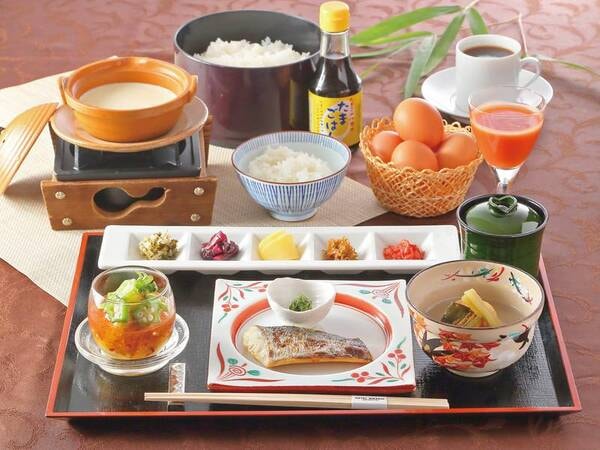 【朝食／一例】「京を味わう朝ごはん」をコンセプトに、お膳を中心に京都・嵐山ならではのメニューをご用意