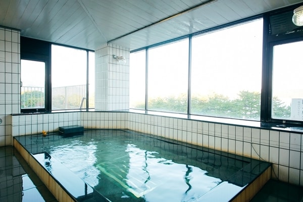 【大浴場】宮津湾を望む絶景風呂
