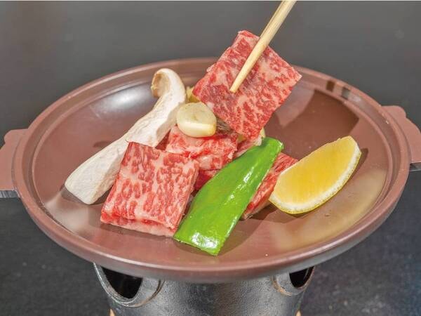 【蓼科牛ステーキ会席/例】ボリューム満点のステーキは味も抜群！香ばしい香りと肉のうまみをご堪能ください
