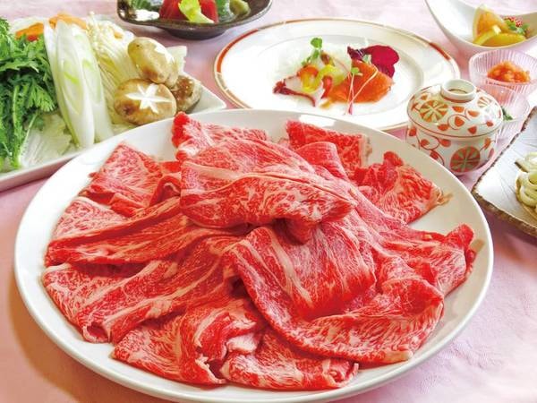 【栃木県産牛すき焼き/例】栃木県産牛を1人200g味わえるボリュームプラン！野菜もたっぷり♪