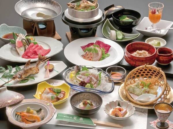 【夕食「夢膳」/例】地元の味覚を味わうスタンダードな会席料理