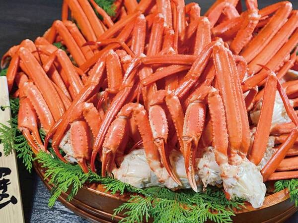 【2025年7月中旬まで(予定)】ボイル紅ズワイガニと創作料理も食べ放題！/写真例
