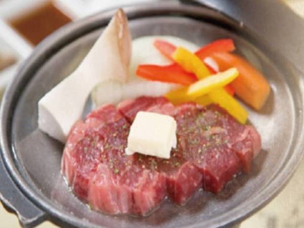 【とちぎ和牛陶板焼き/例】夕食にとちぎ和牛陶板焼きを追加★ブランド牛をステーキで贅沢にがぶりと召し上がってください