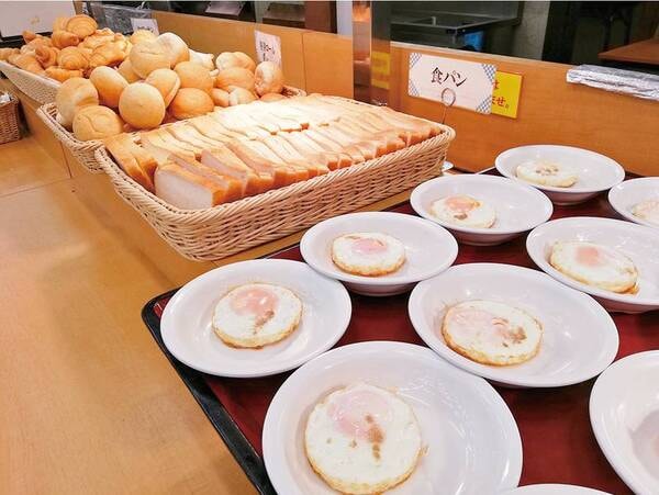 朝食バイキング例