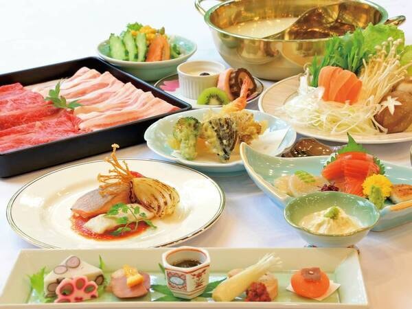1泊2食 夕食/例(旬食材を使ったお料理 ※当日の宿泊状況によりハーフバイキングまたはバイキング、または個別盛となる場合がございます)
