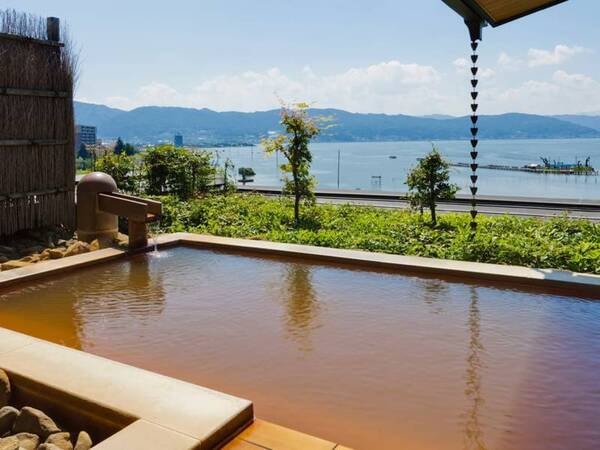 【峰望の湯】朱の湯は、上諏訪では比較的珍しい地下約160mという浅い場所から湧出す有色温泉。