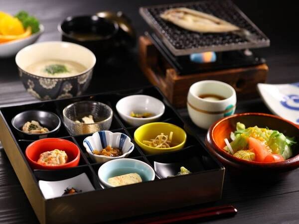 朝食