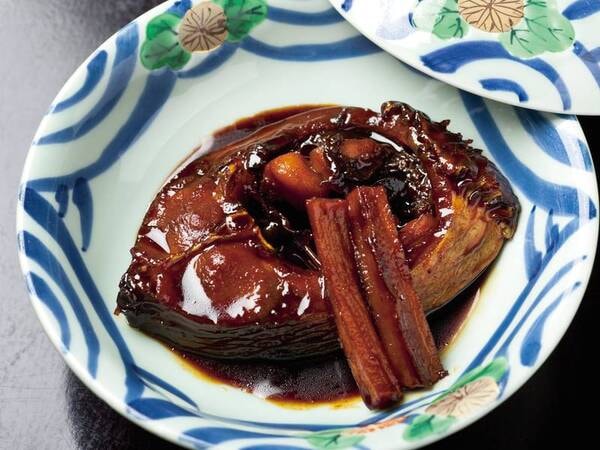 【夕食料理/例】飯田鯉の甘露煮。他所ではなかなか食べられない逸品