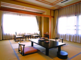 浪漫の館　月下美人／【和室/例】山々を望む和室10畳＋広縁3畳＋踏込3畳でゆったり