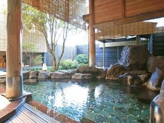 信州の湯　清風園／大浴場　さざれの湯　露天風呂