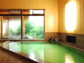 月岡温泉村上館湯伝／【大浴場】ミネラル成分たっぷりの源泉