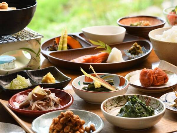 【朝食】ハーフバイキング一例