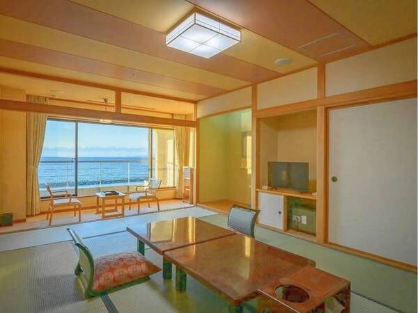 【はま風館和室/例】お部屋から日本海を一望できる当館のスタンダード客室です。