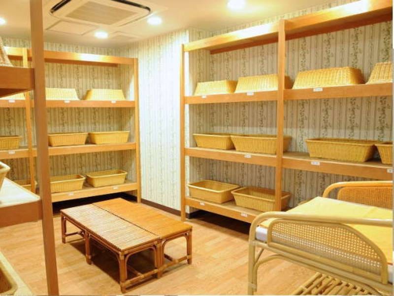 【潮騒の湯/例】脱衣所（多目的ホール地下）