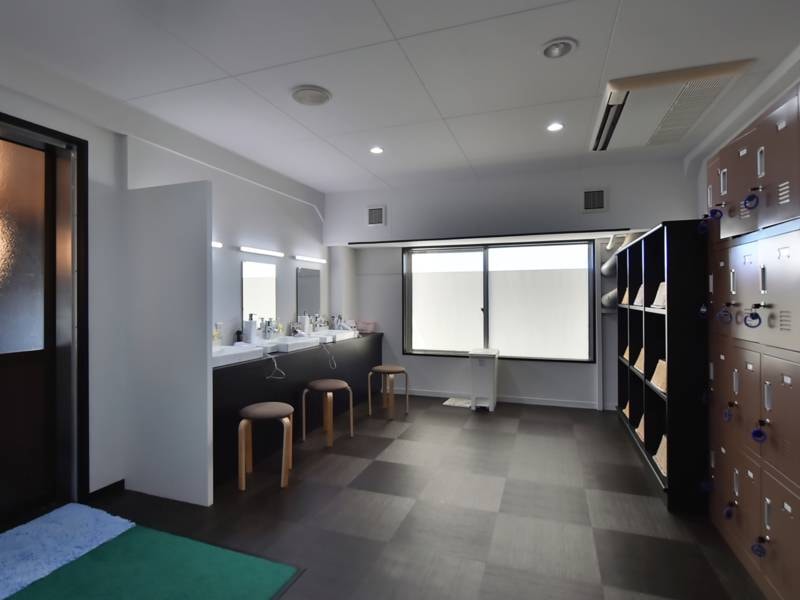 【展望温泉（ホテル棟4F）/例】男湯脱衣所