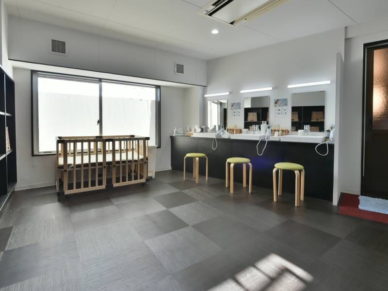 【展望温泉（ホテル棟4F）/例】女湯脱衣所