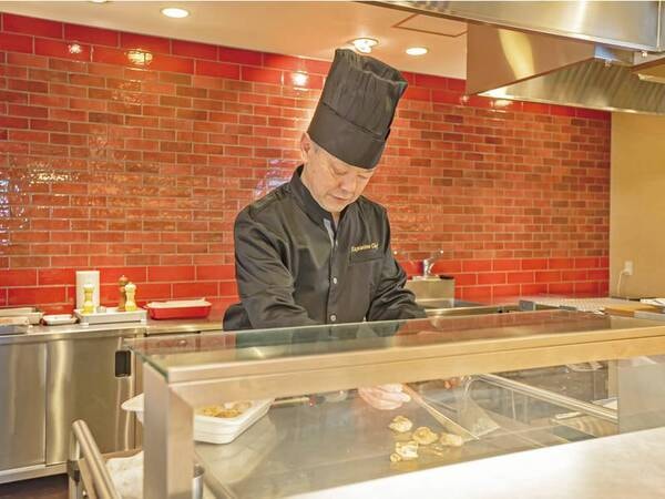 バイキング一例/新設された「ライブキッチン」にて、十勝のとれたて新鮮食材を楽しむ!
