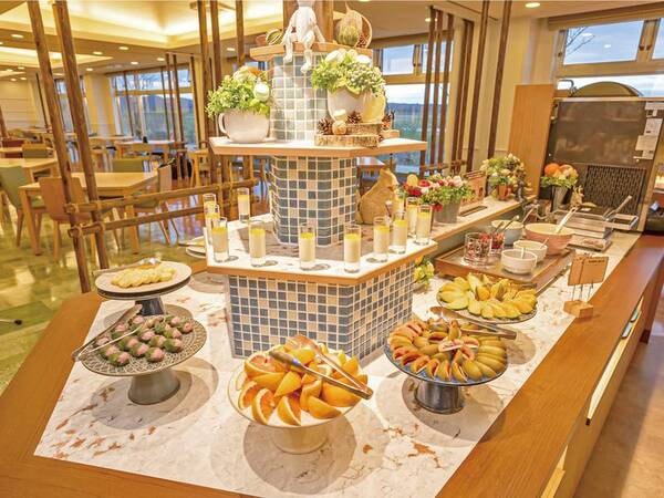 バイキング一例/スイーツタワーを新設♪