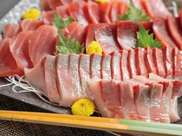 【夕食ビュッフェ/例】新鮮なお刺身メニューも!
