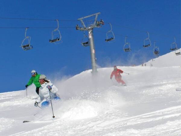 世界有数のニセコのパウダースノーをたっぷり堪能！