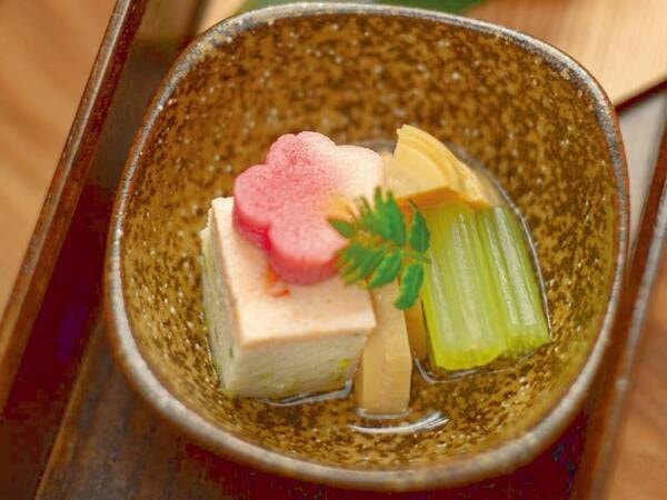 夕食:彩り箱/例