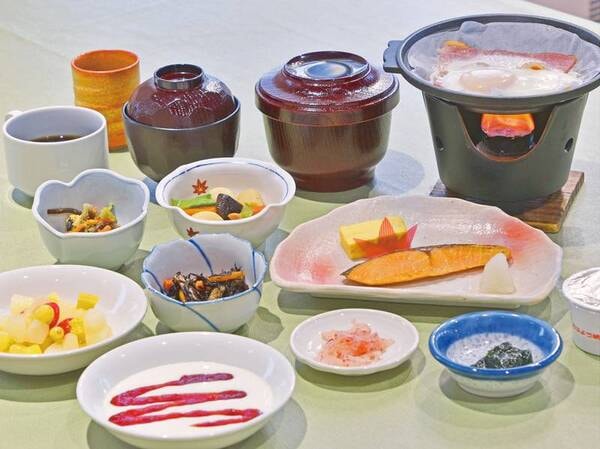 【朝食/例】眺望をぜひお楽しみください