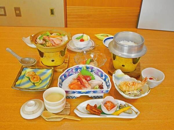 【夕食/例】海の幸を大満喫できる会席をご用意