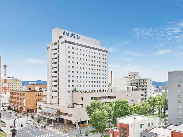 【ホテル外観】JR旭川駅北口より車約5分、徒歩約15分