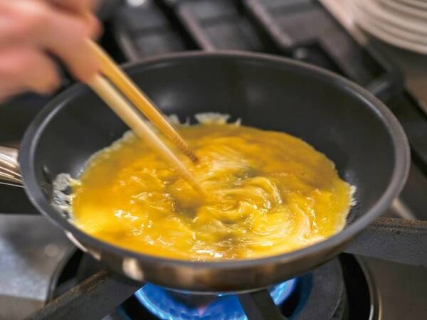 【朝食ビュッフェ/例】オムレツなども