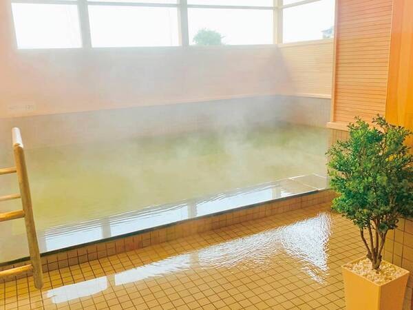 【露天風呂】リニューアルオープン！ほのかににごる良泉は体の芯からぽかぽかに温まる