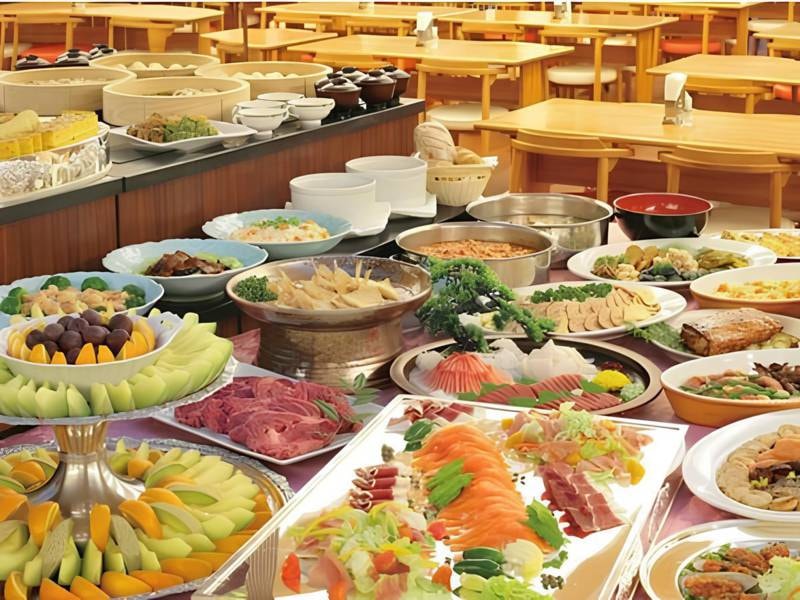 夕食バイキング(例)