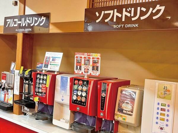 アルコールやソフトドリンクも思い思いにお楽しみ♪