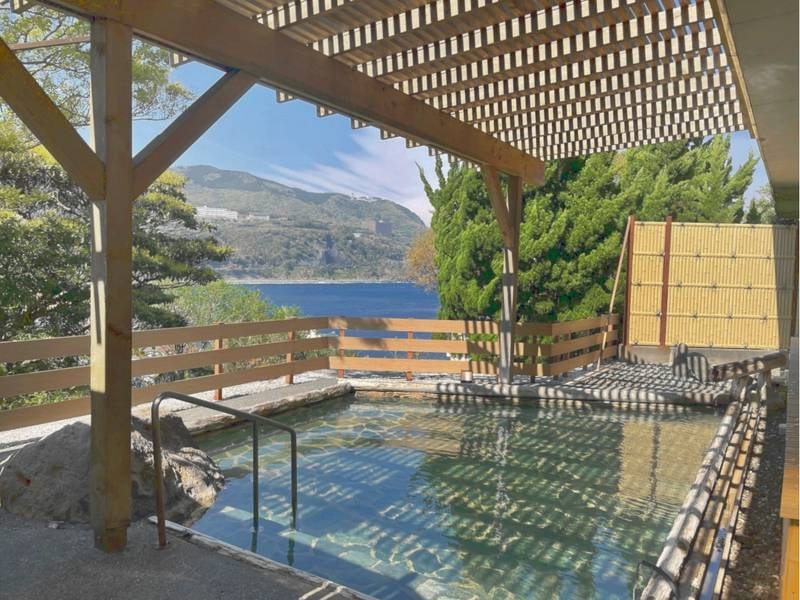 【潮彩の湯】稲取の海を高台より望む絶景露天風呂