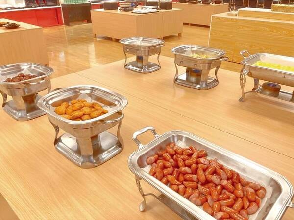 【朝食:バイキング/例】定番の洋食メニューも並び