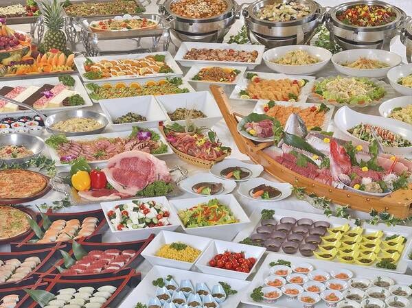 【夕食/例】プレミアム飲み放題付70種バイキング！