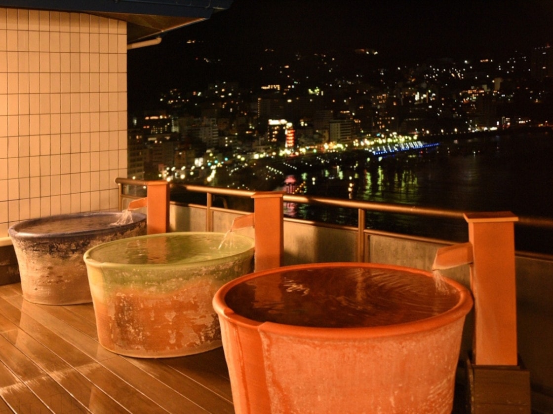 【露天風呂】熱海の夜景を一望！これぞ絶景露天風呂！