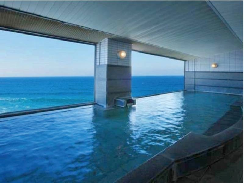 【大浴場/男性「彦星の湯」･女性「織姫の湯」】オーシャンビューの絶景を楽しみながらの湯あみ！