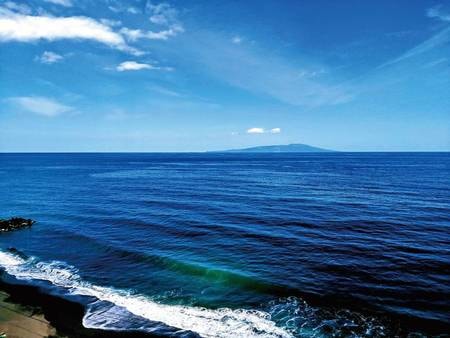 【客室眺望】晴れた日には伊豆大島も望む