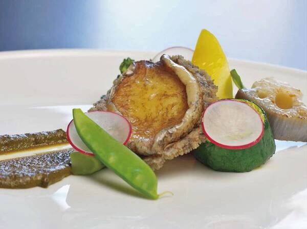 選べるメインと揚げたてアジフライ会席/鮑ステーキの一例