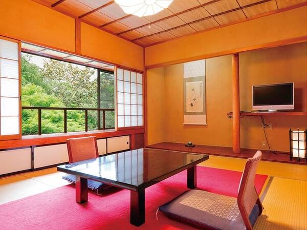 【和室10畳】客室一例：ゆったり寛げる和室です
