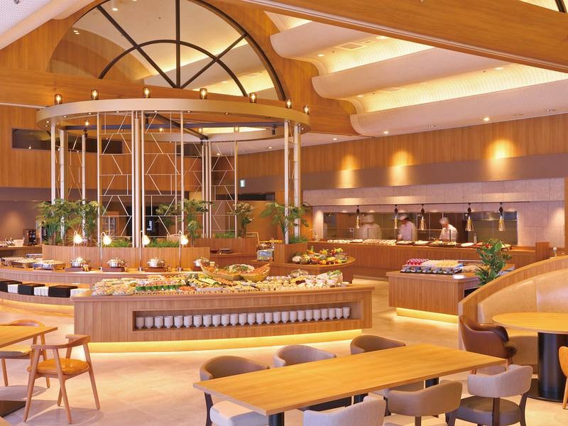 値下げ テーブルと長椅子 20000円希望を14000円にて