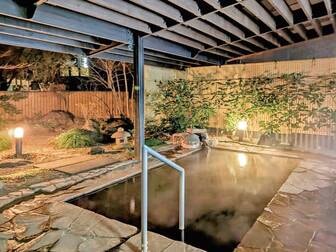 ホテルニューあらお/男性露天(源泉100%かけ流し)