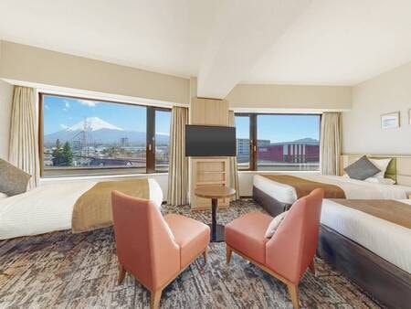 ファミリートリプル 富士山ビュー