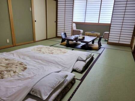 *［和室12畳一例］お布団は事前に敷いておりますのでスタッフの出入りはありません