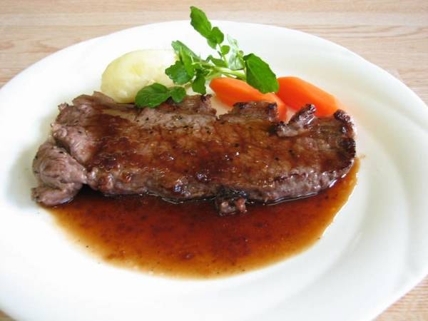 【洋食コース料理/例】肉料理の一例