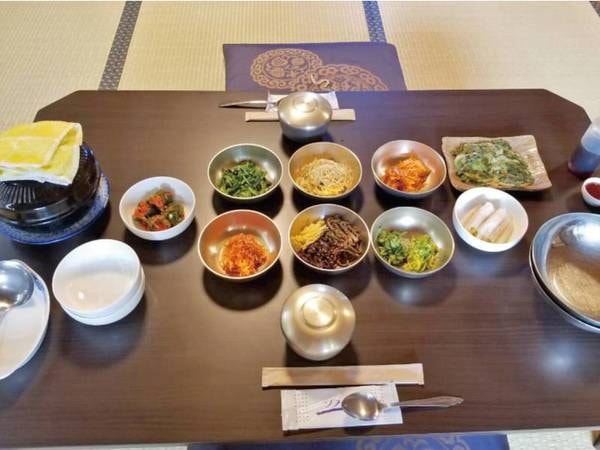【夕食/例】韓国の家庭料理を