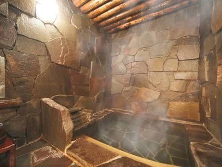 【洞窟風呂付客室/例】プライベートな空間で洞窟風呂を独り占め！