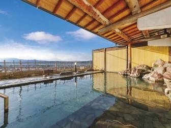 小布施温泉　あけびの湯／【露天風呂】目の前に広がるパノラマビューをお楽しみいただけます