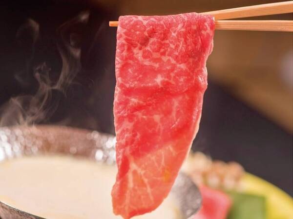 【黒毛和牛 豆乳しゃぶ】濃厚な豆乳で、霜降りの黒毛和牛をしゃぶしゃぶ