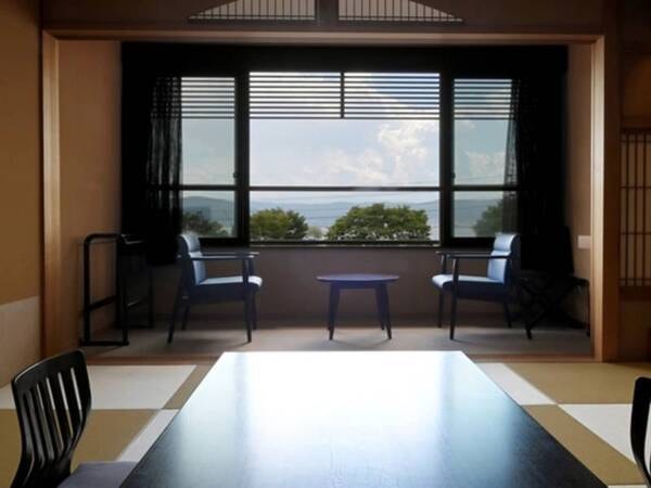 【【湖側本館】2階or3階10畳和室禁煙】湖側本館・低層階のお部屋です。晴れた日には極上の夕陽を。